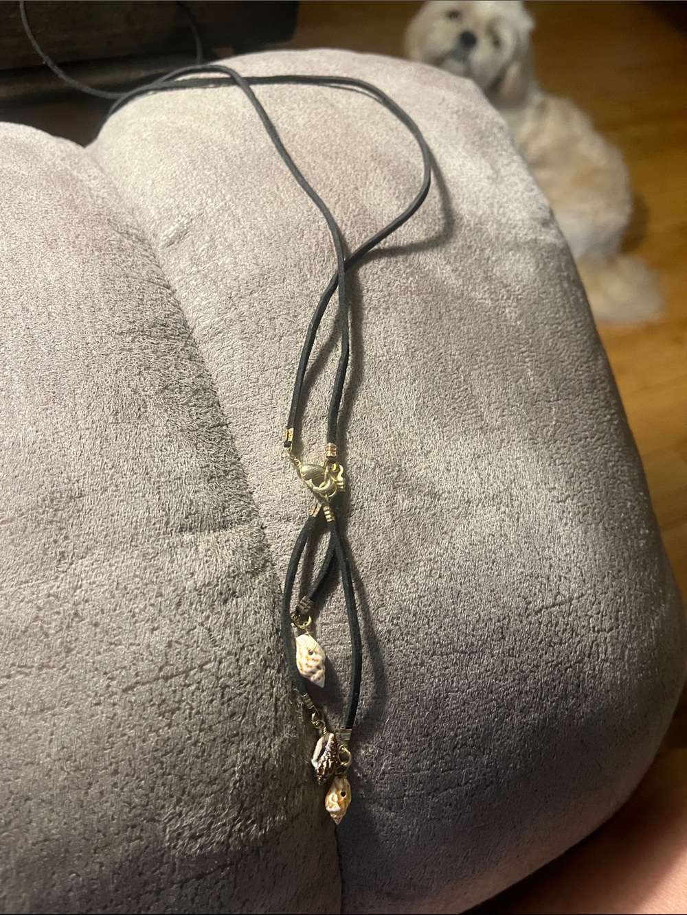 Black cord with mini seashells 1955